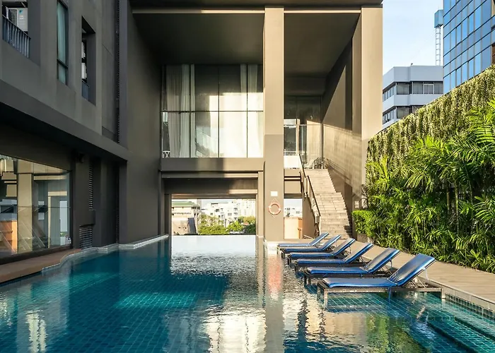 公寓 Wander - Ekkamai - Pool And Gym Floor, 500mbps, Full Kitchen 曼谷